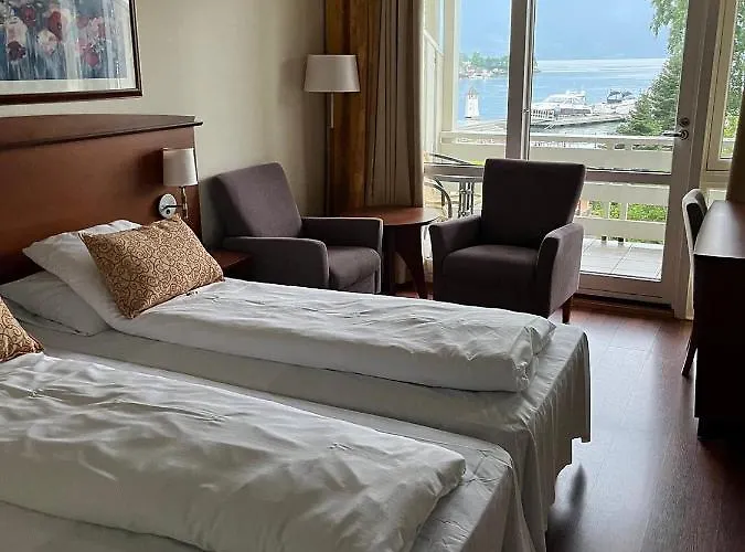 Fjordhotel 4* Rosendal