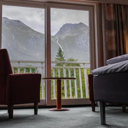 Fjordhotel Отель Rosendal