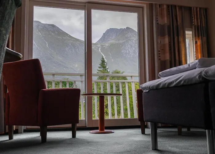 Fjordhotel ホテル ローセンダール